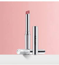 Black Honey Lipstick – Long-Lasting, Moisturizing Lip Plumper