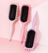 Curly Hair Styling Brush – Detangling & Defining Tool