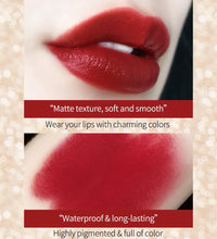 Matte Lipstick Set – 3 Colors with Silver Chain Bag