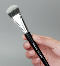 Professional 47 Broom Head Foundation Brush – Face Base Makeup Tool