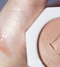 FB Highlighter Wattabrat 3D Baby Pink Shimmer – Face & Body Highlight Palette