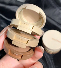 Tri-Color Matte Eyeshadow – Multi-Layered Eye Makeup