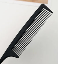 Professional Stainless Steel Tail Comb – Fine Teeth Barber Styling Tool