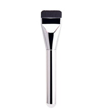 Ultra-Thin Foundation Brush – Lightweight Flat Contour & Blending Brush